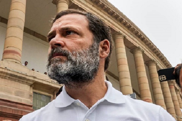 ராகுல் தகுதிநீக்கம் ; தேர்தலில் போட்டியிடவும் முடியாது